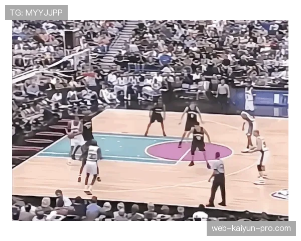 加内特背打对位邓肯打出中投与防守统治